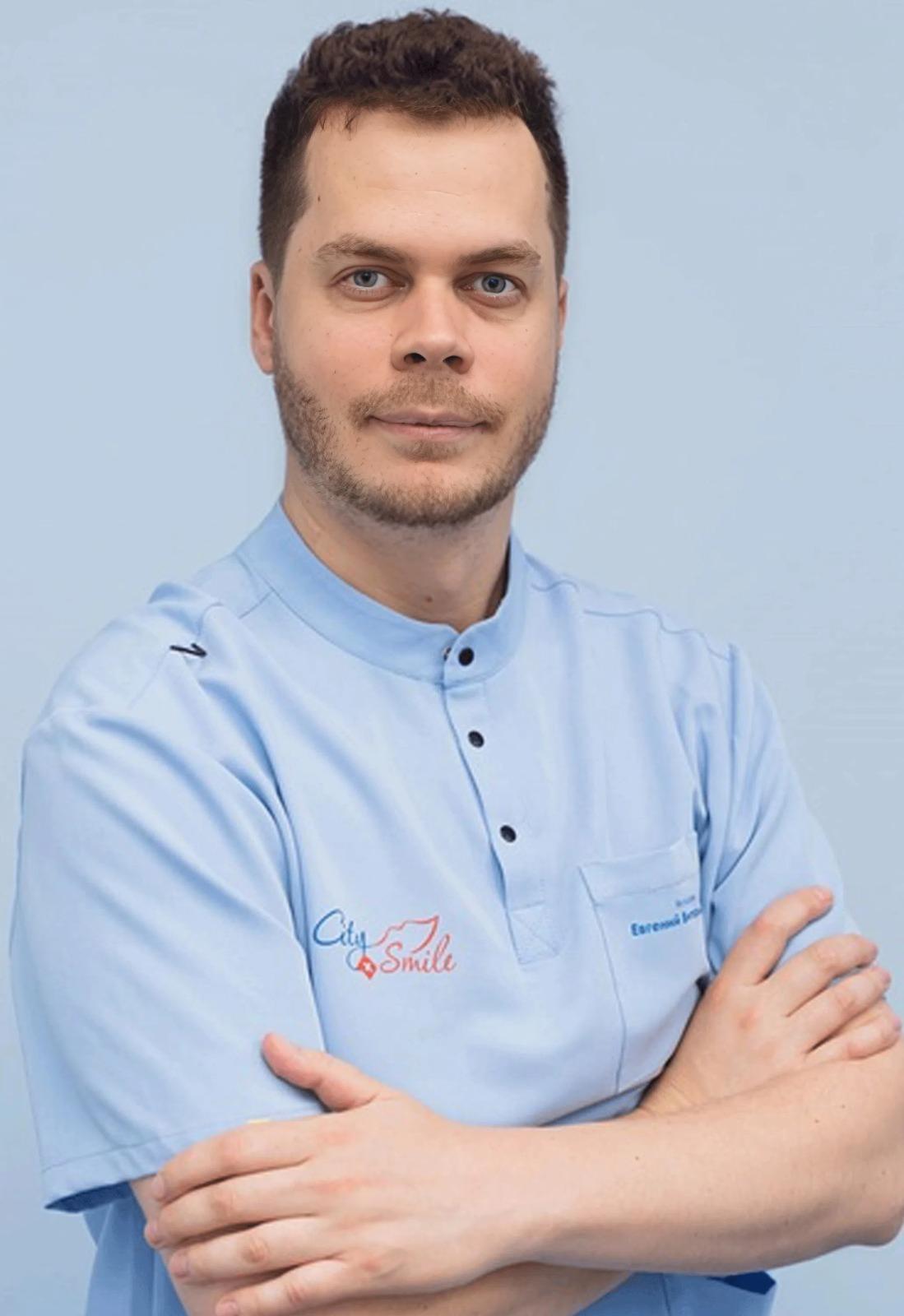 Якушев Евгений Витальевич